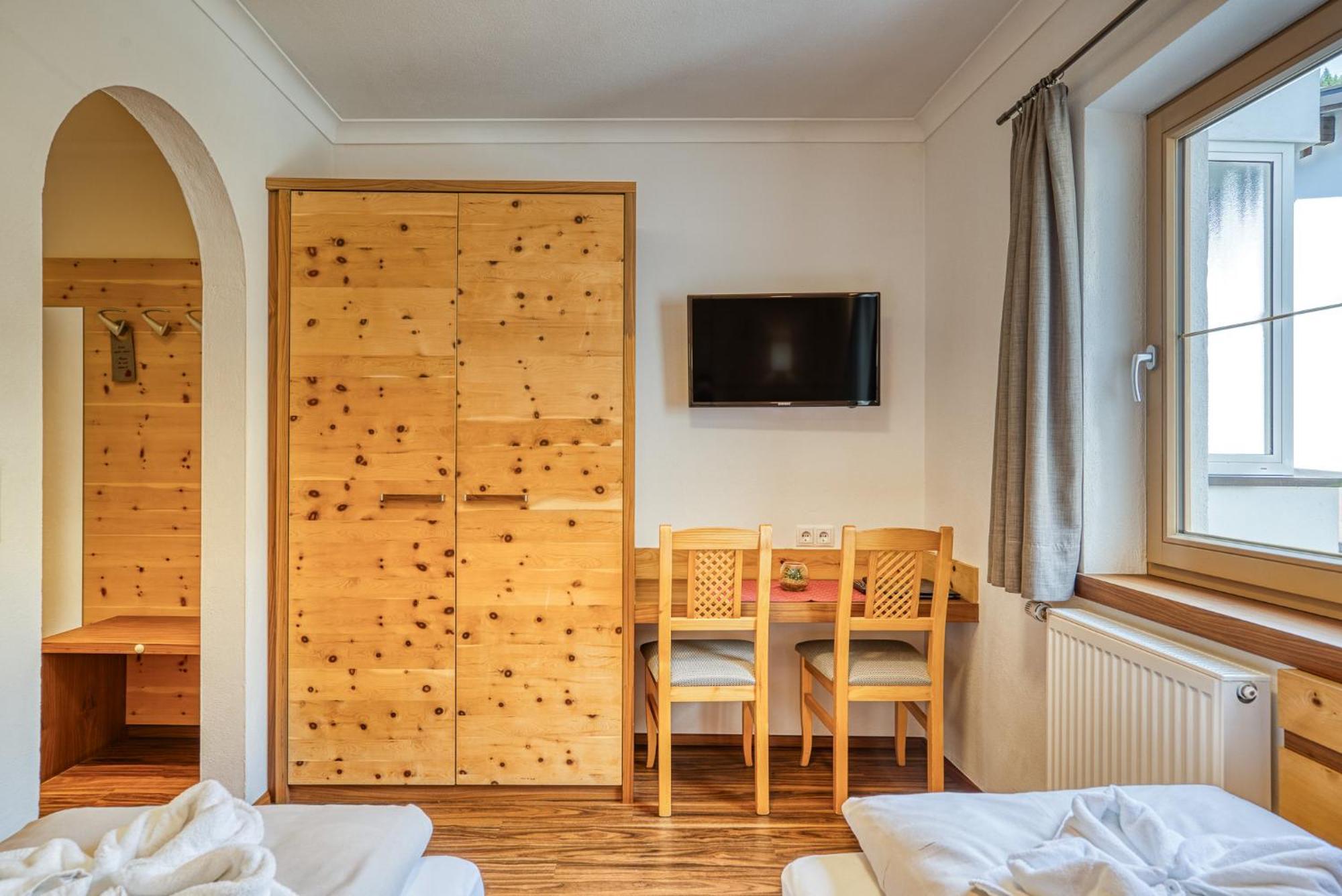 Sonnenhof Centrum Hotel 4*
